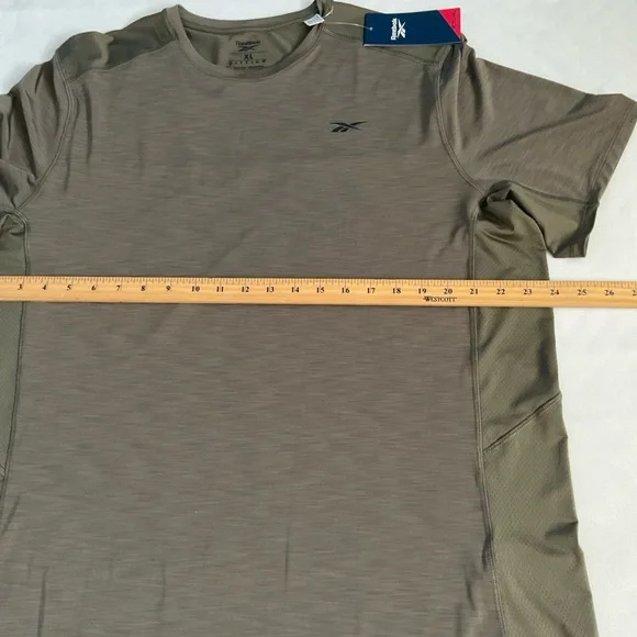 Reebok Men's Olive Green T-Shirt Size XL - Picture 5 of 8